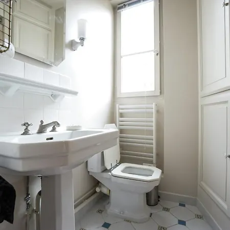 Bright Flat Near Bastille * Parigi